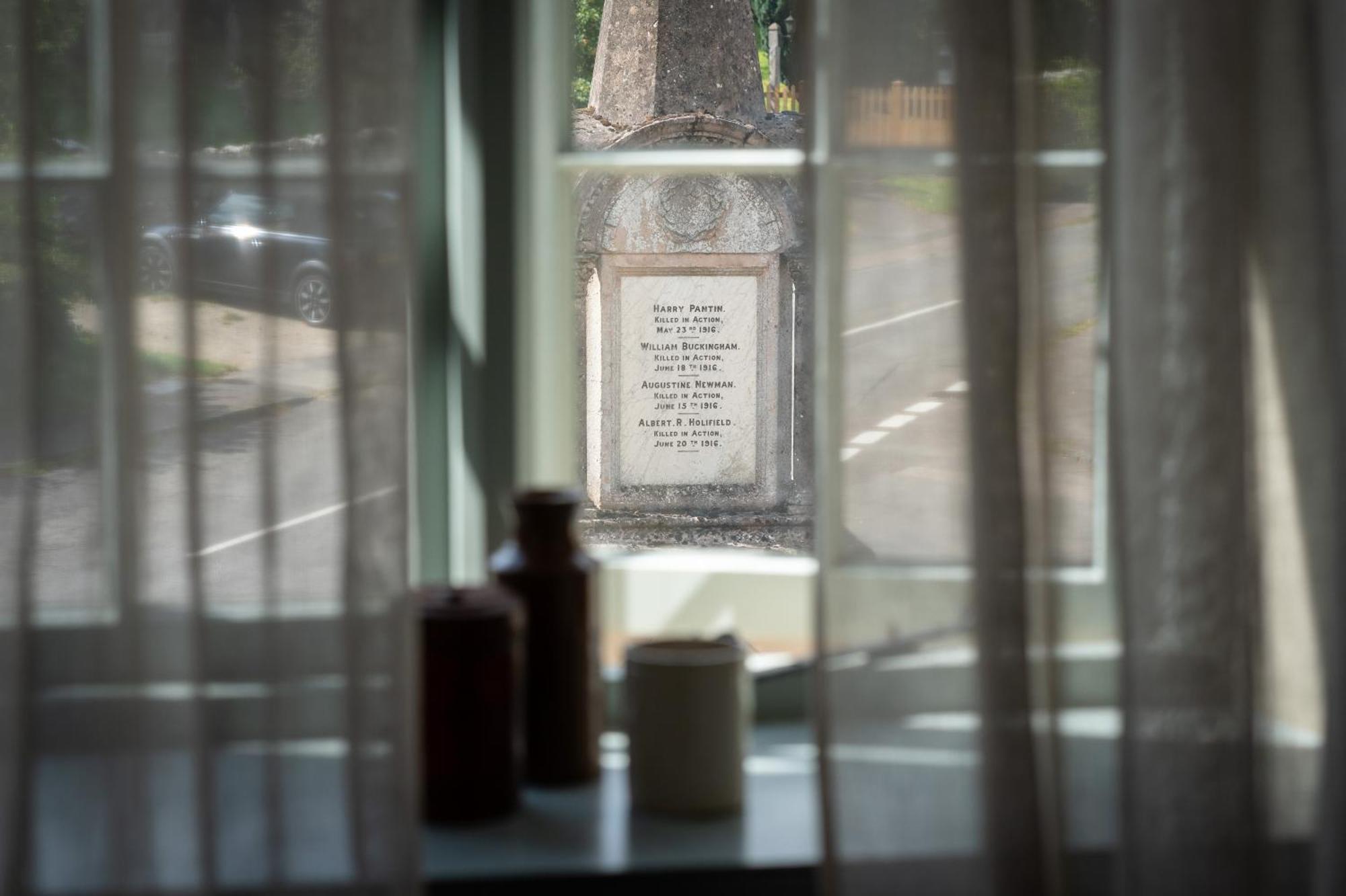 Royal Oak Ramsden Otel Dış mekan fotoğraf